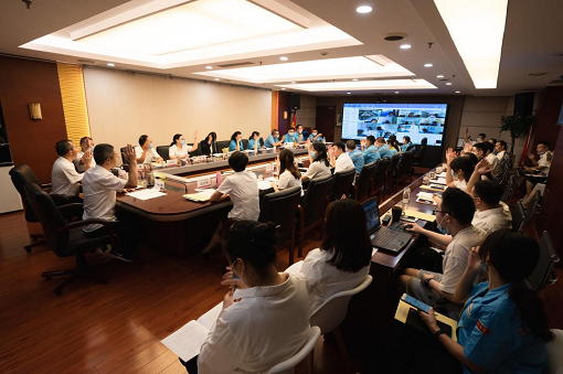 中路公司召開職工代表大會審議通過《加油站“微腐敗”行為管理細(xì)則》等3項制度.png